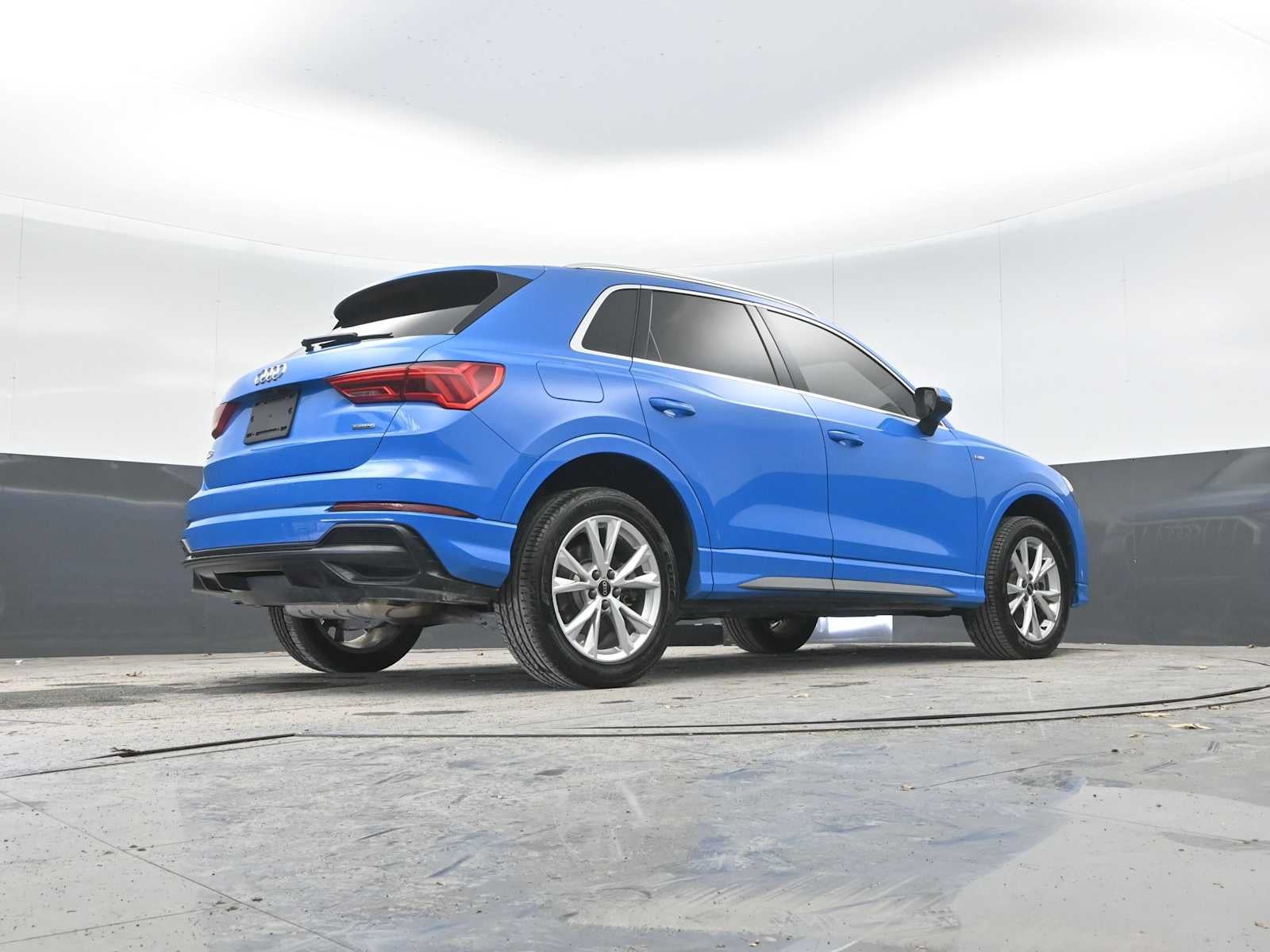 2022 Audi Q3 S line Premium