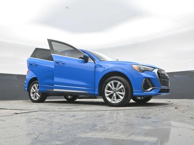 2022 Audi Q3 S line Premium