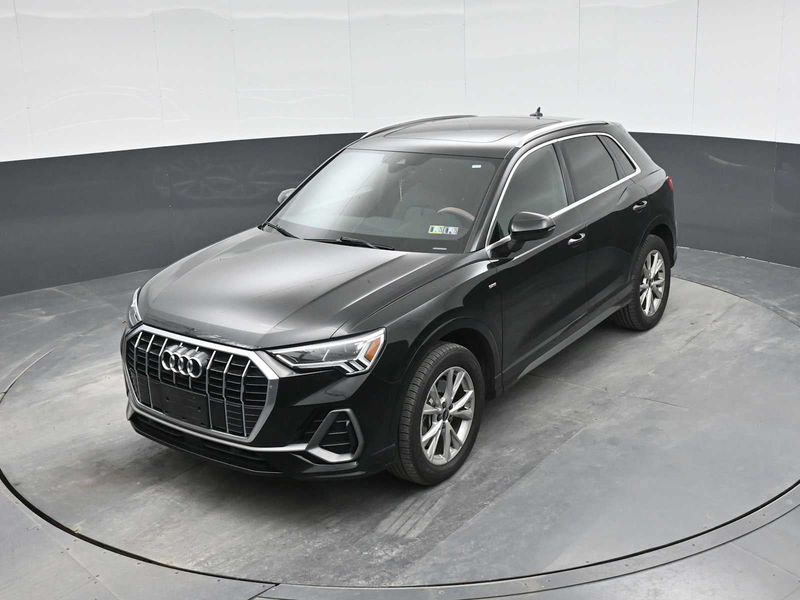 2022 Audi Q3 S line Premium Plus