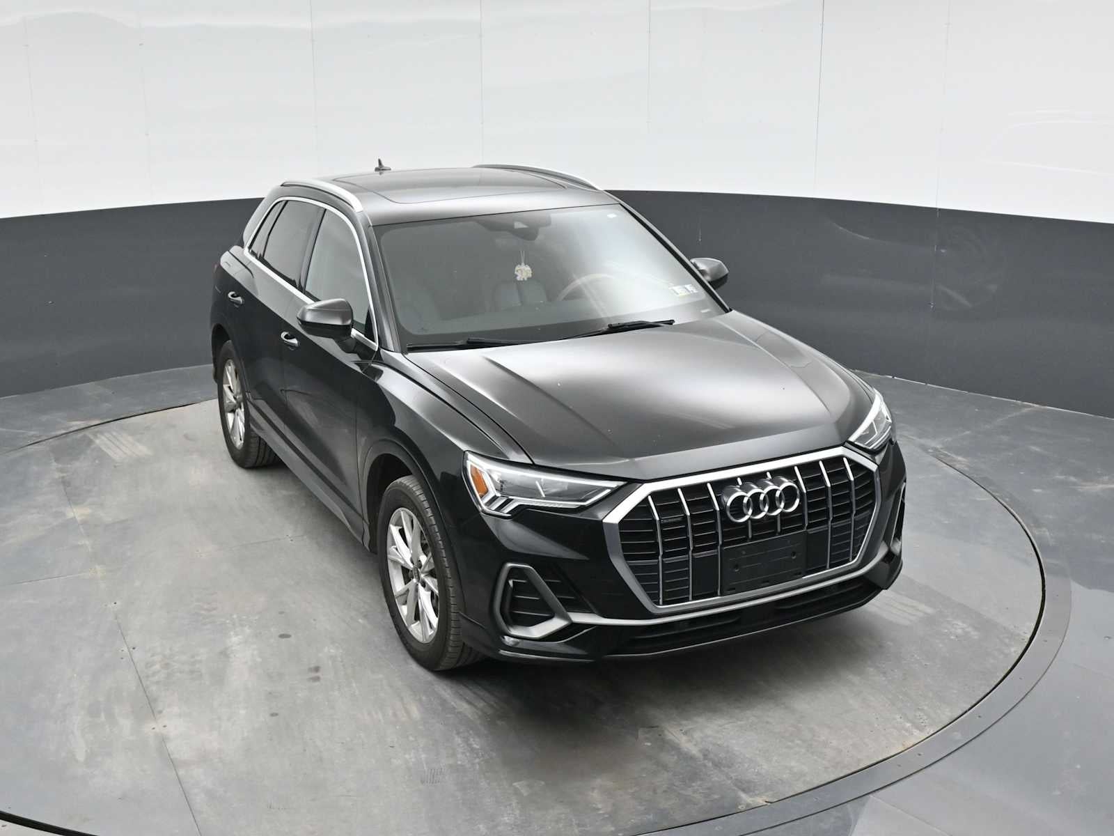 2022 Audi Q3 S line Premium Plus