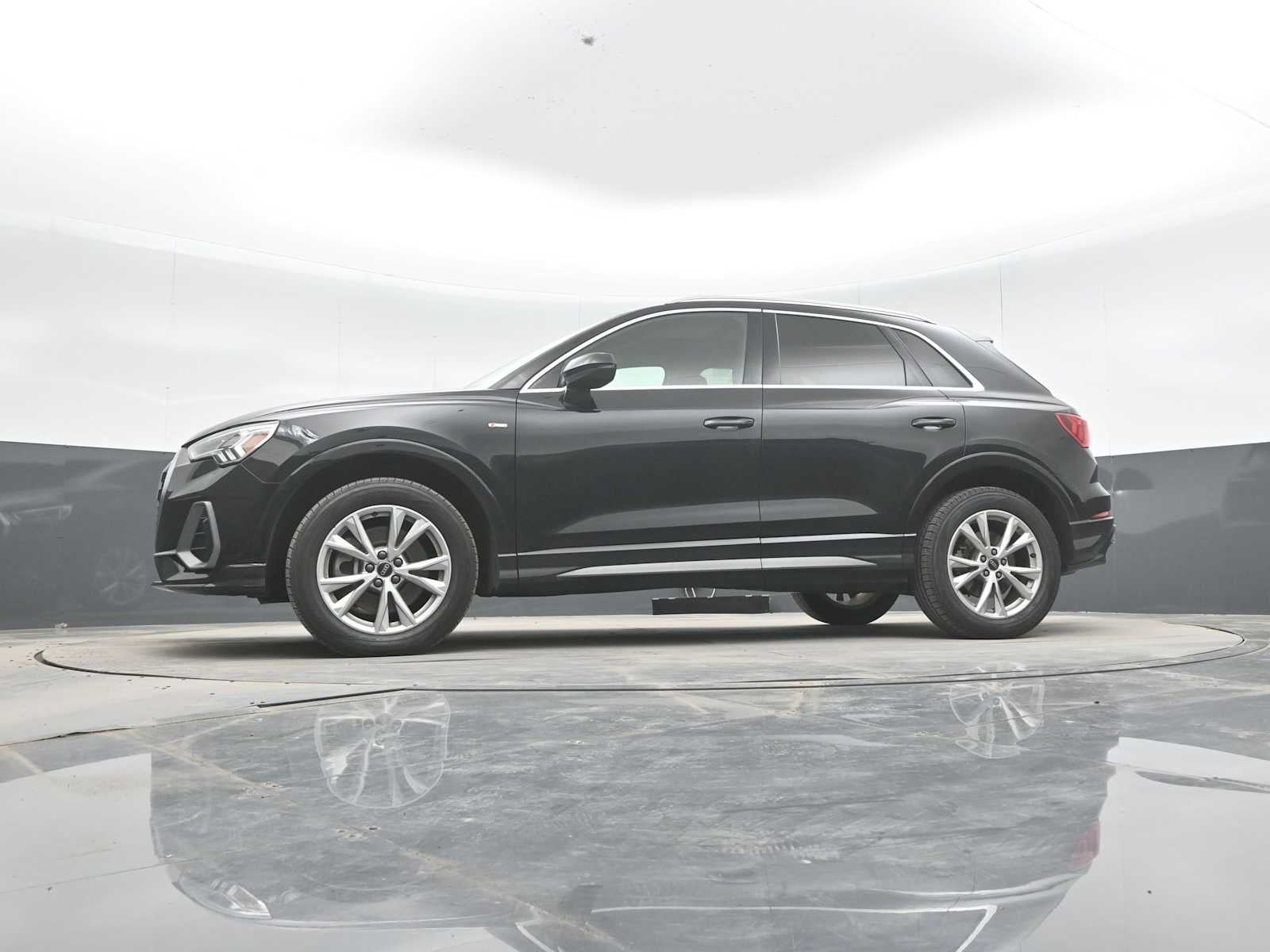 2022 Audi Q3 S line Premium Plus