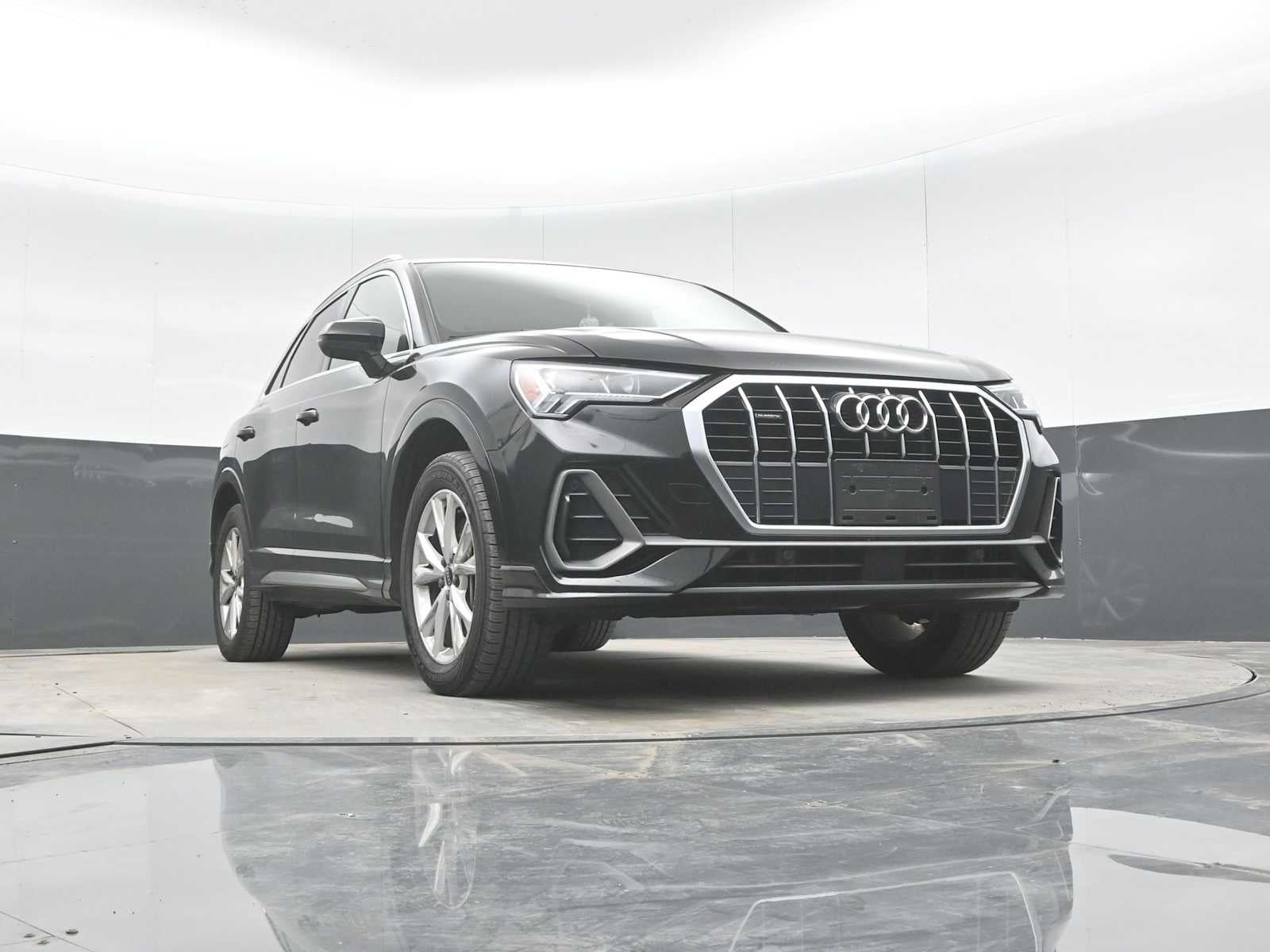 2022 Audi Q3 S line Premium Plus