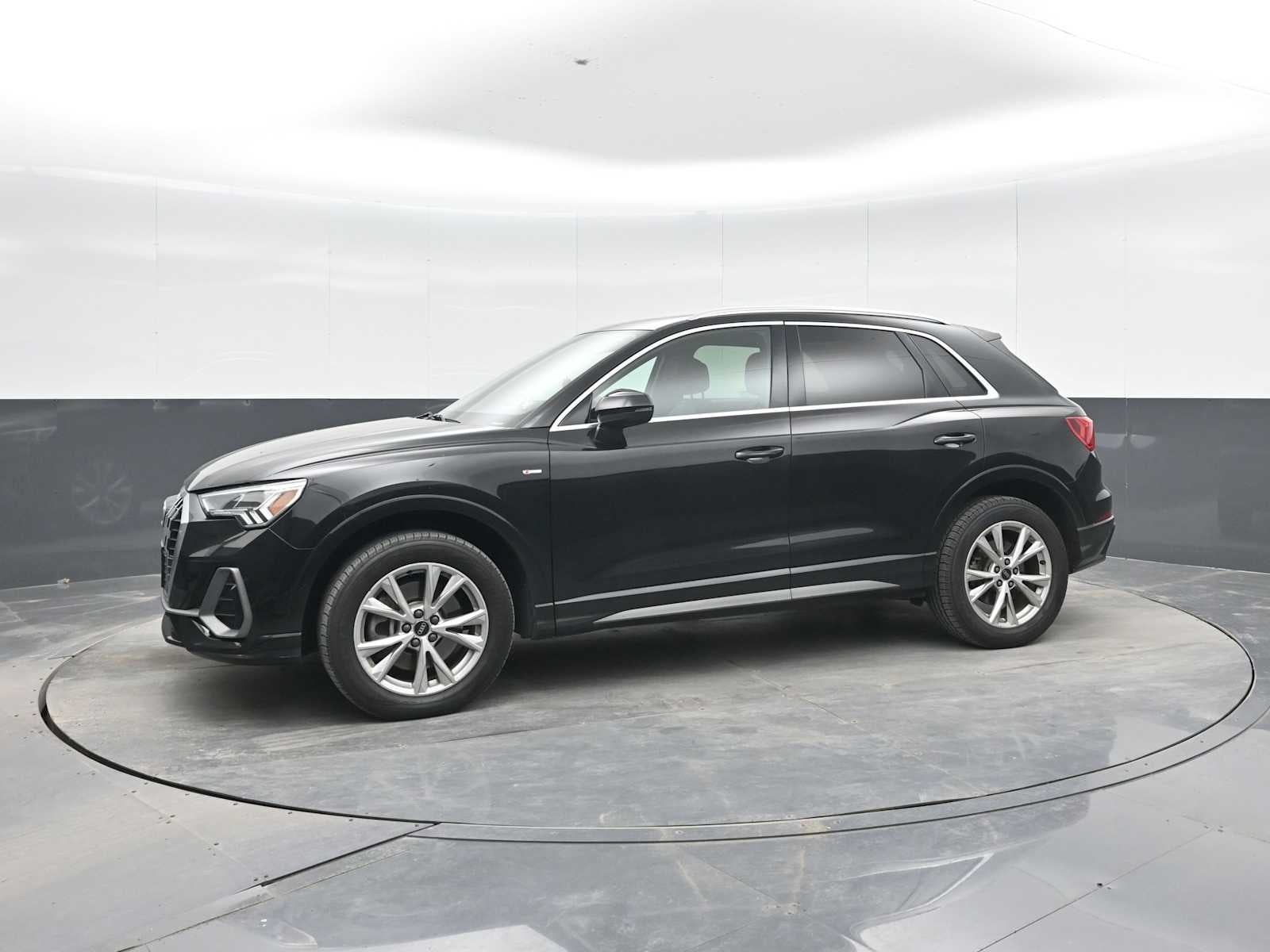 2022 Audi Q3 S line Premium Plus
