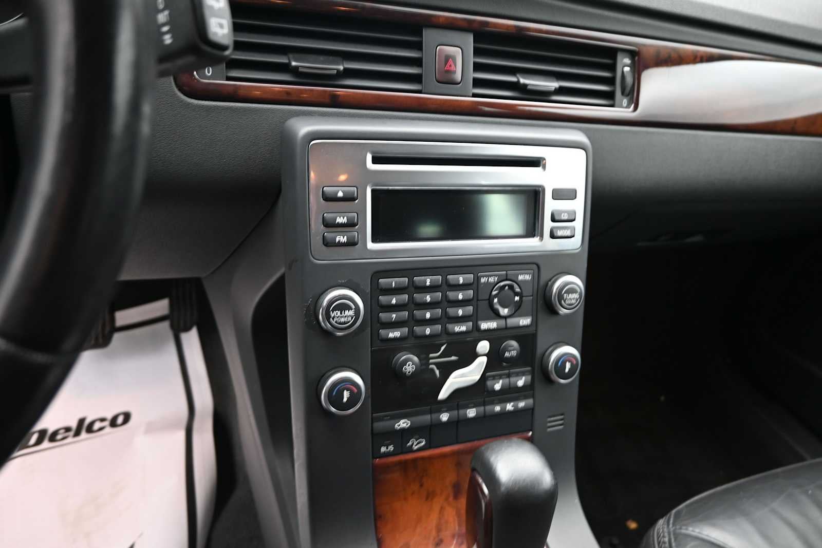 2008 Volvo XC70 Base