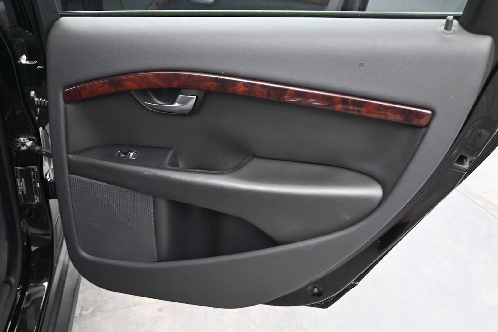 2008 Volvo XC70 Base