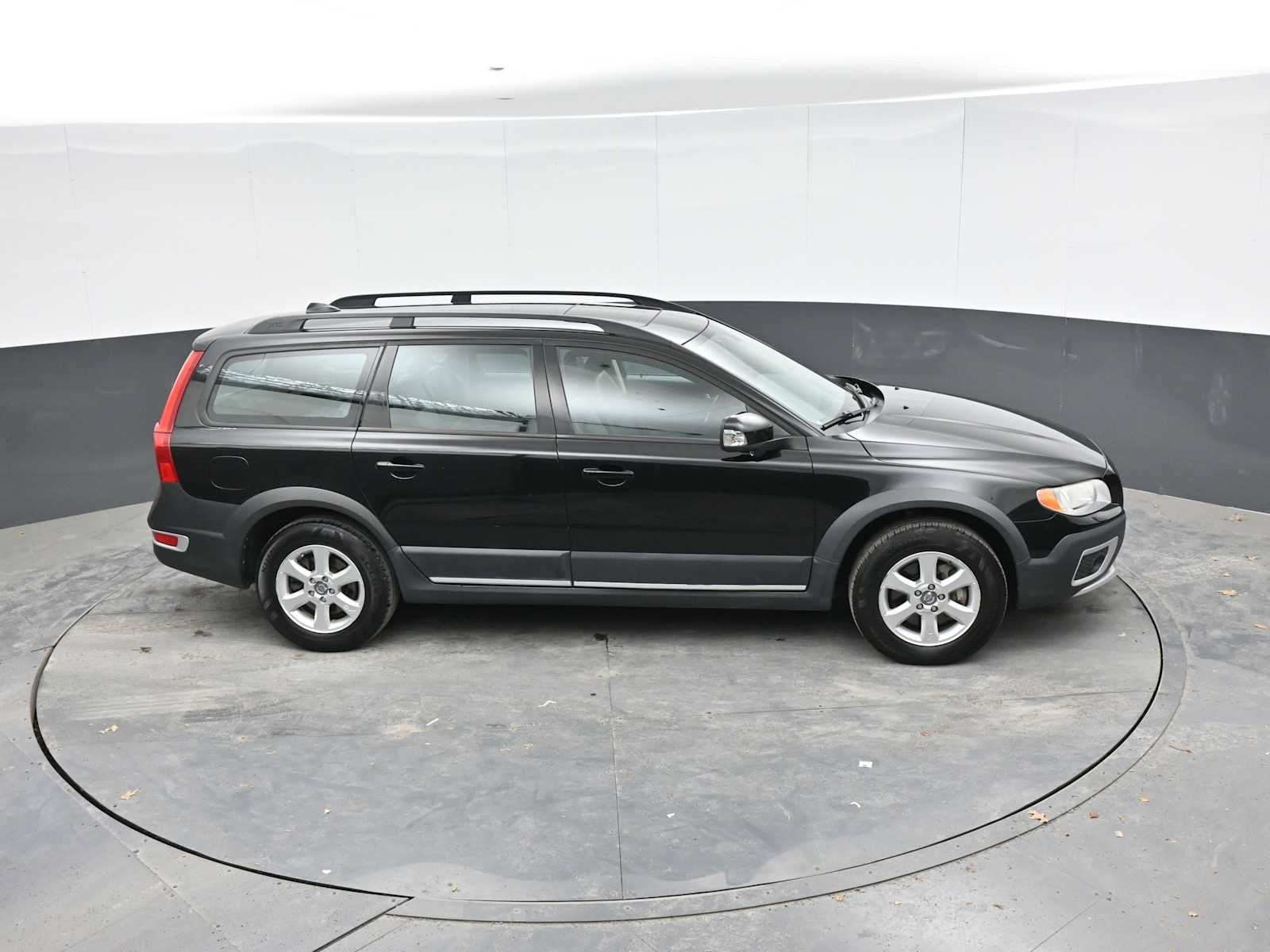 2008 Volvo XC70 Base