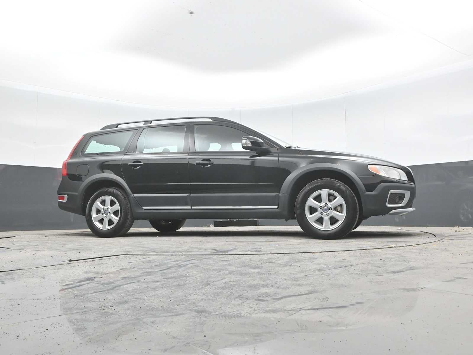 2008 Volvo XC70 Base