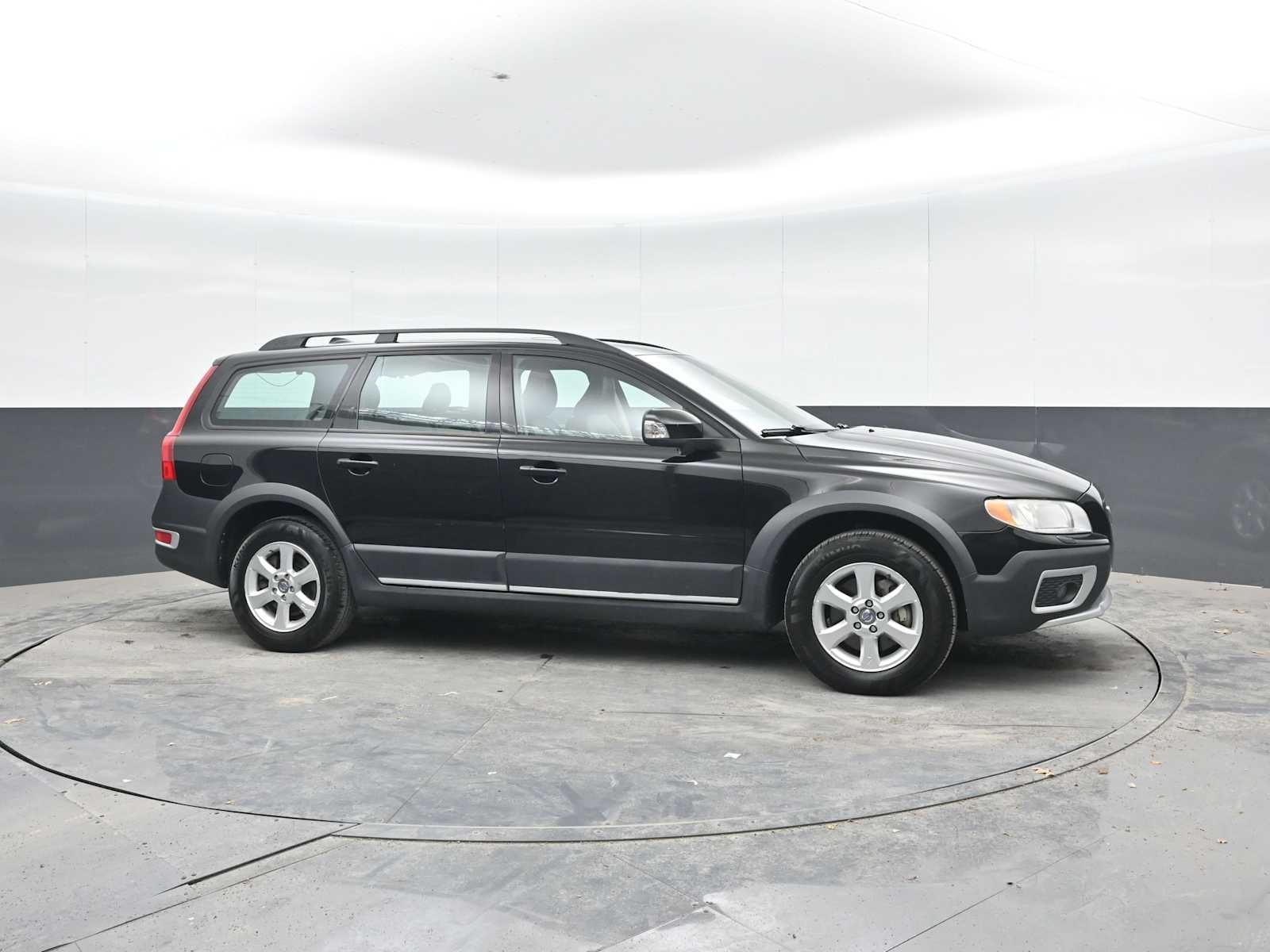 2008 Volvo XC70 Base