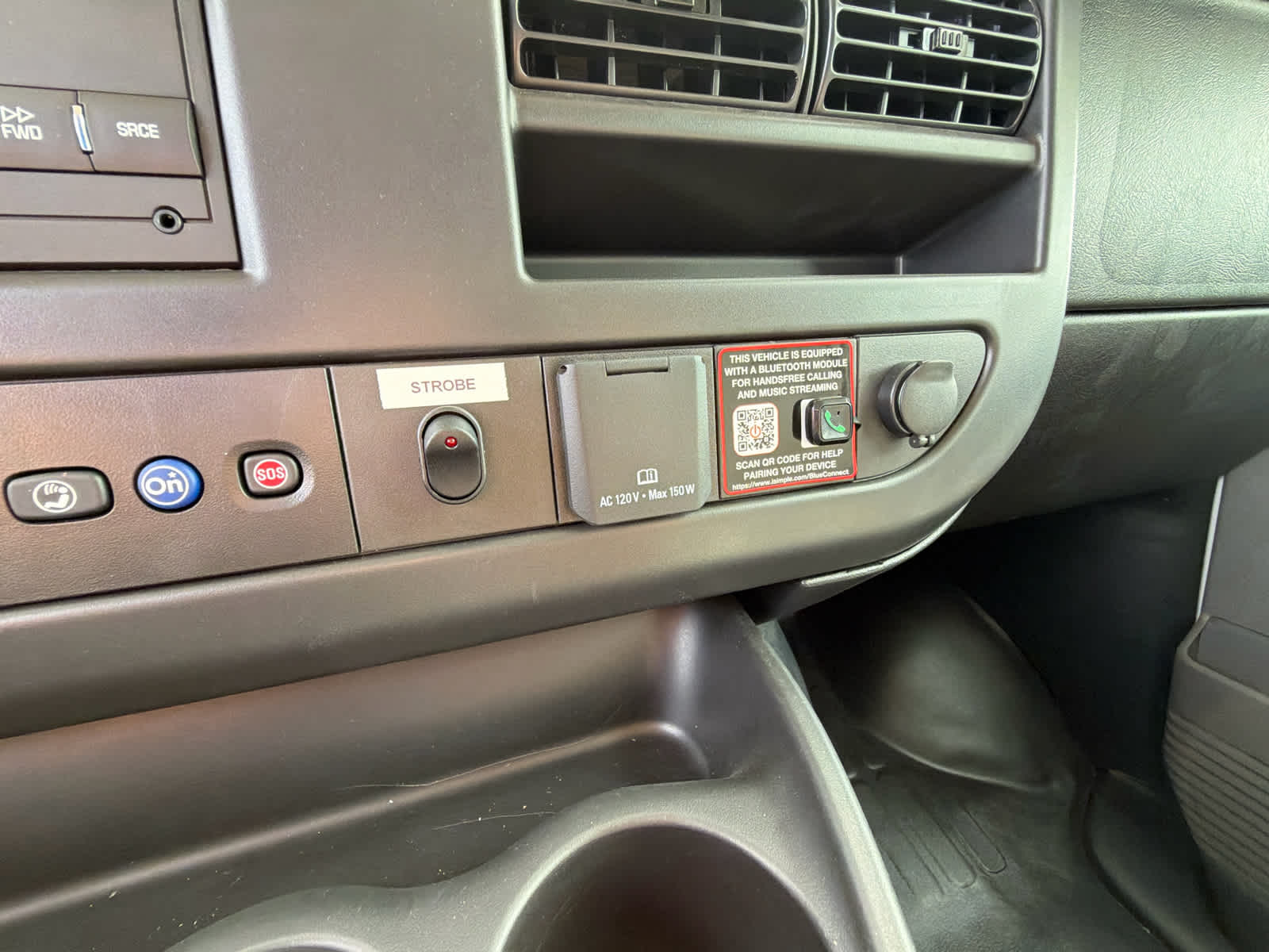 2025 GMC Savana Cutaway 3500 1WT