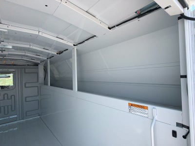 2025 GMC Savana Cutaway 3500 1WT