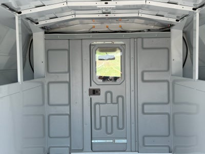 2025 GMC Savana Cutaway 3500 1WT