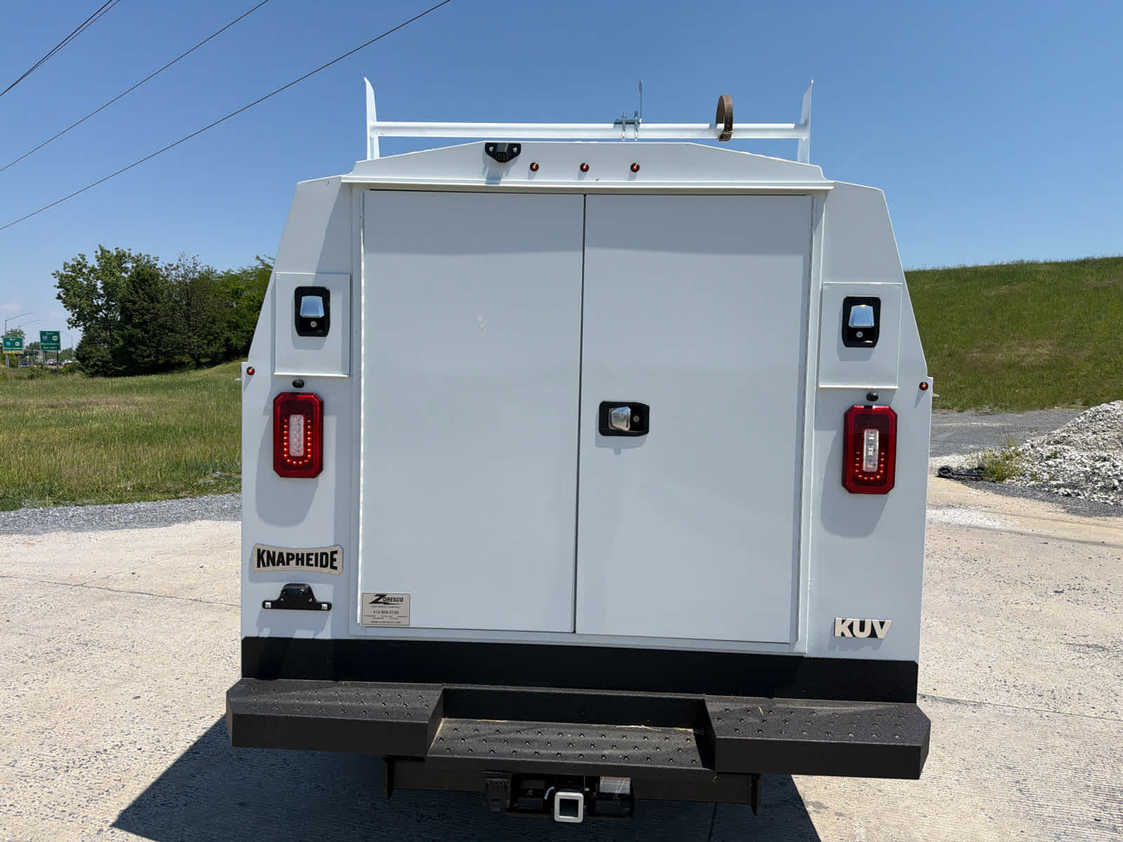2025 GMC Savana Cutaway 3500 1WT