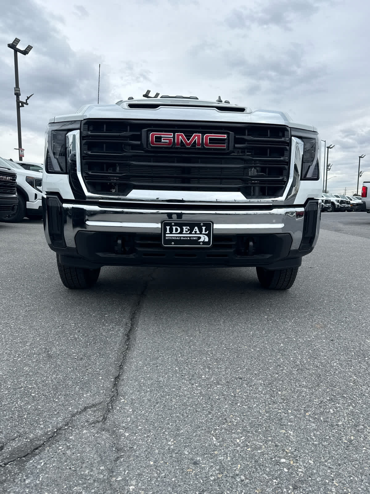 2026 GMC Sierra 3500 HD Chassis Cab Pro