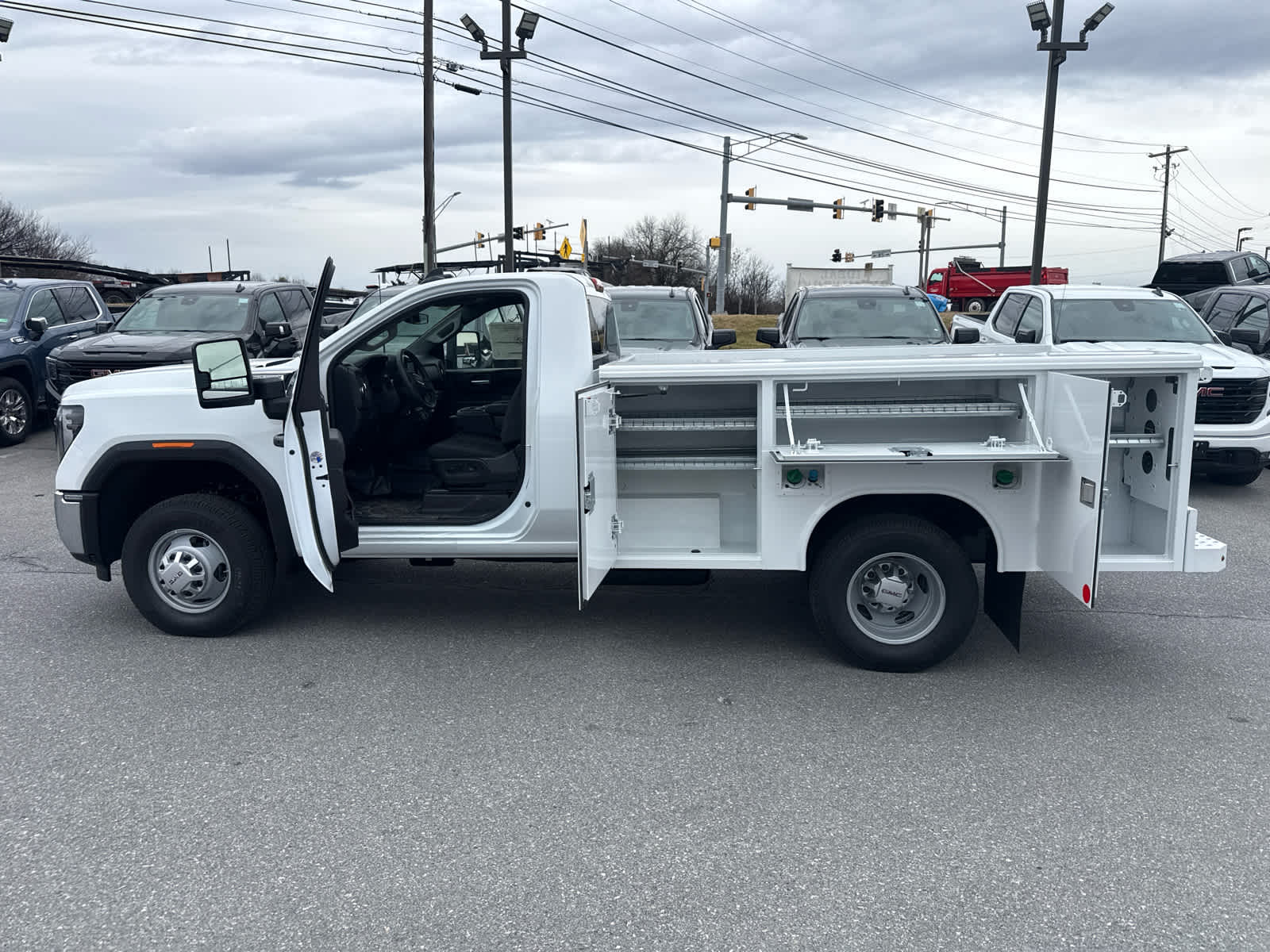 2026 GMC Sierra 3500 HD Chassis Cab Pro