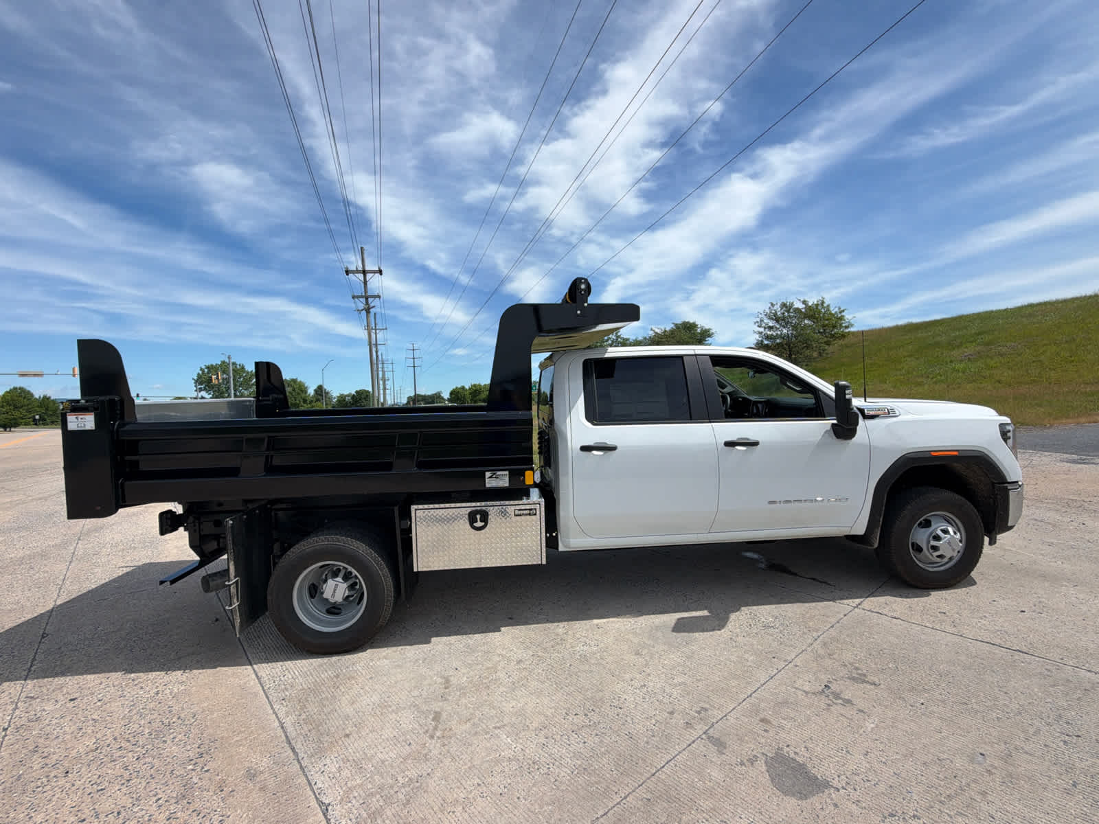 2026 GMC Sierra 3500 HD Chassis Cab Pro
