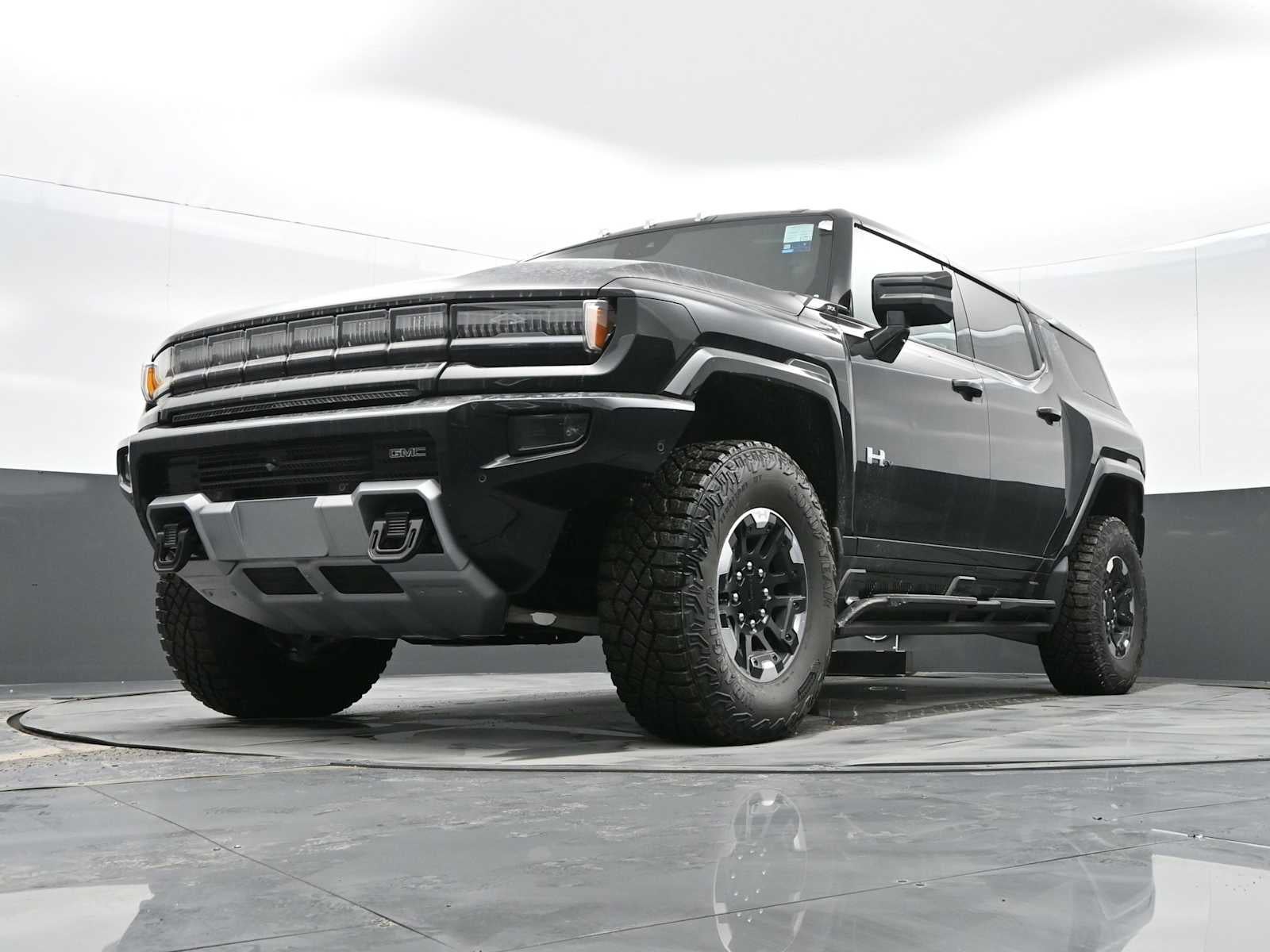 2024 GMC HUMMER EV SUV 2X