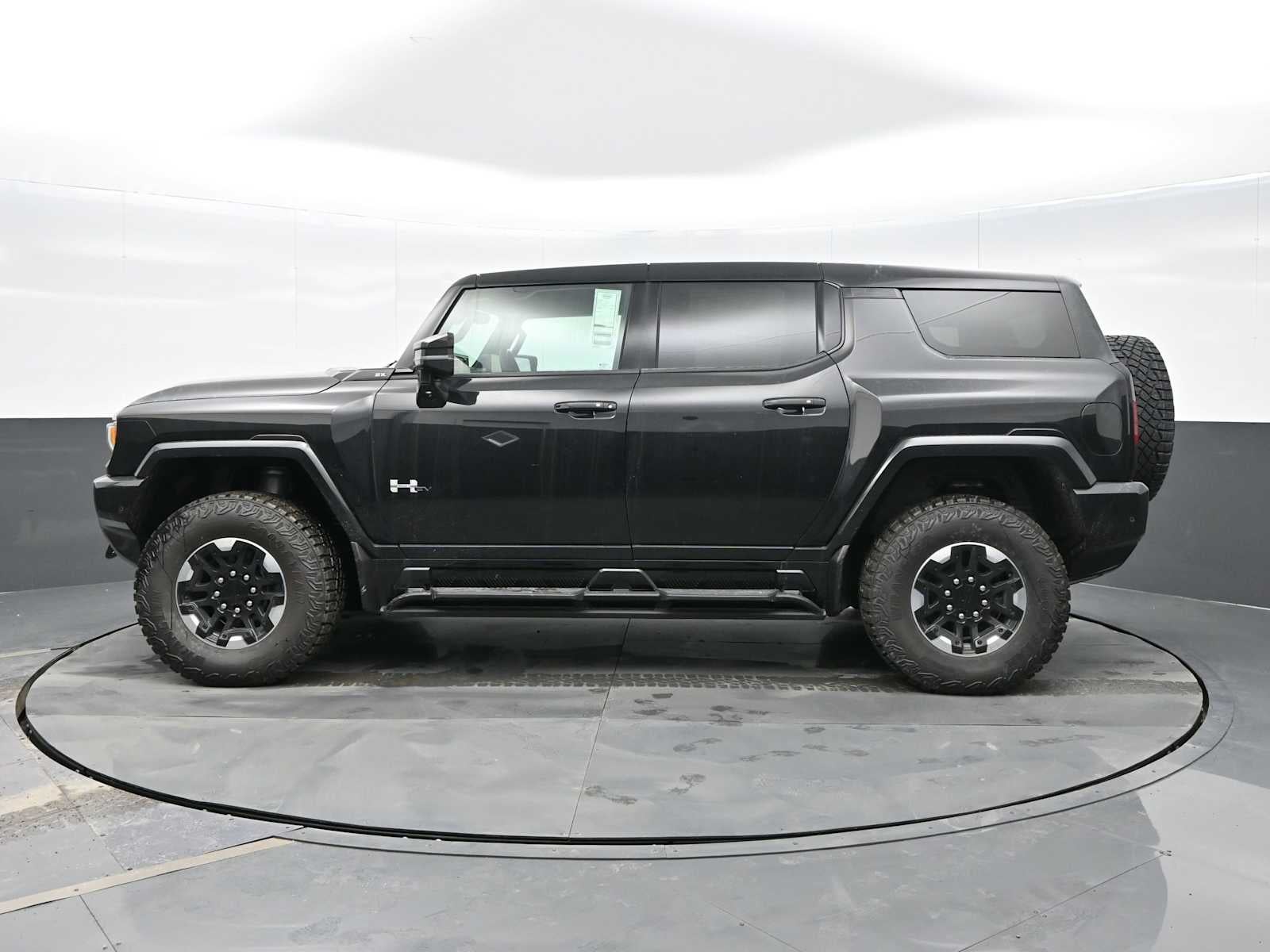 2024 GMC HUMMER EV SUV 2X