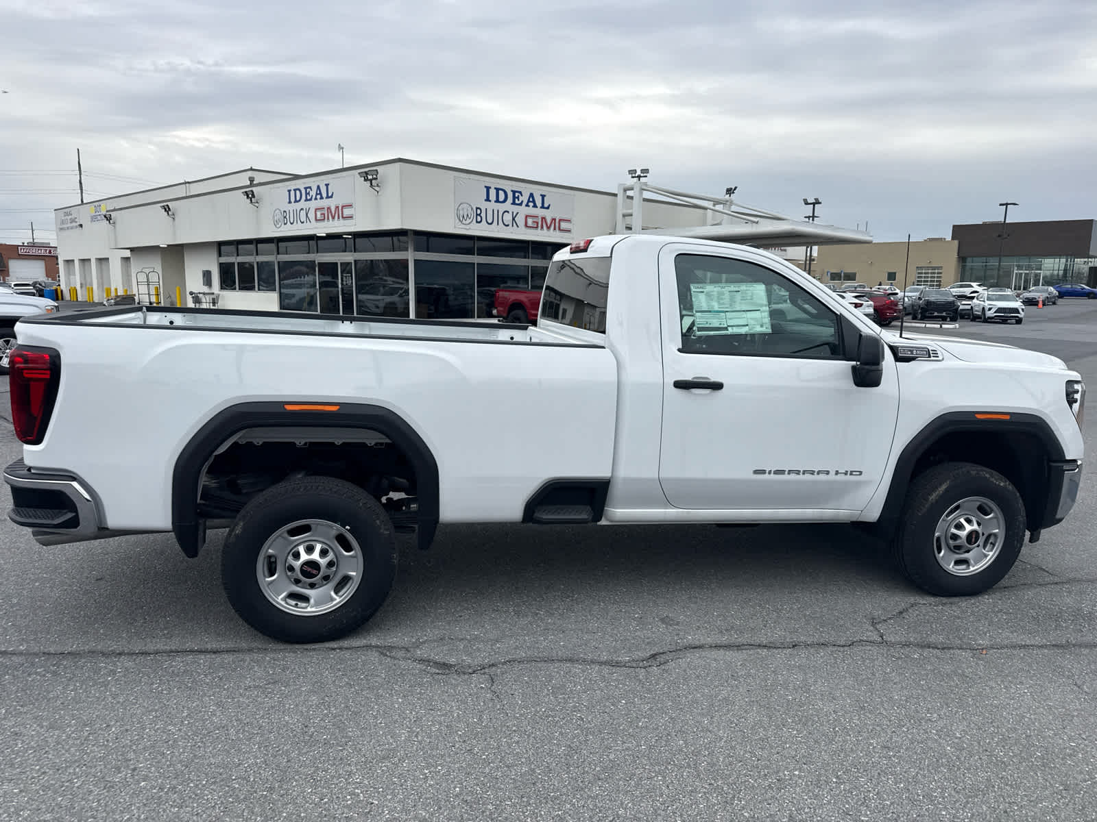 2024 GMC Sierra 2500 HD Pro