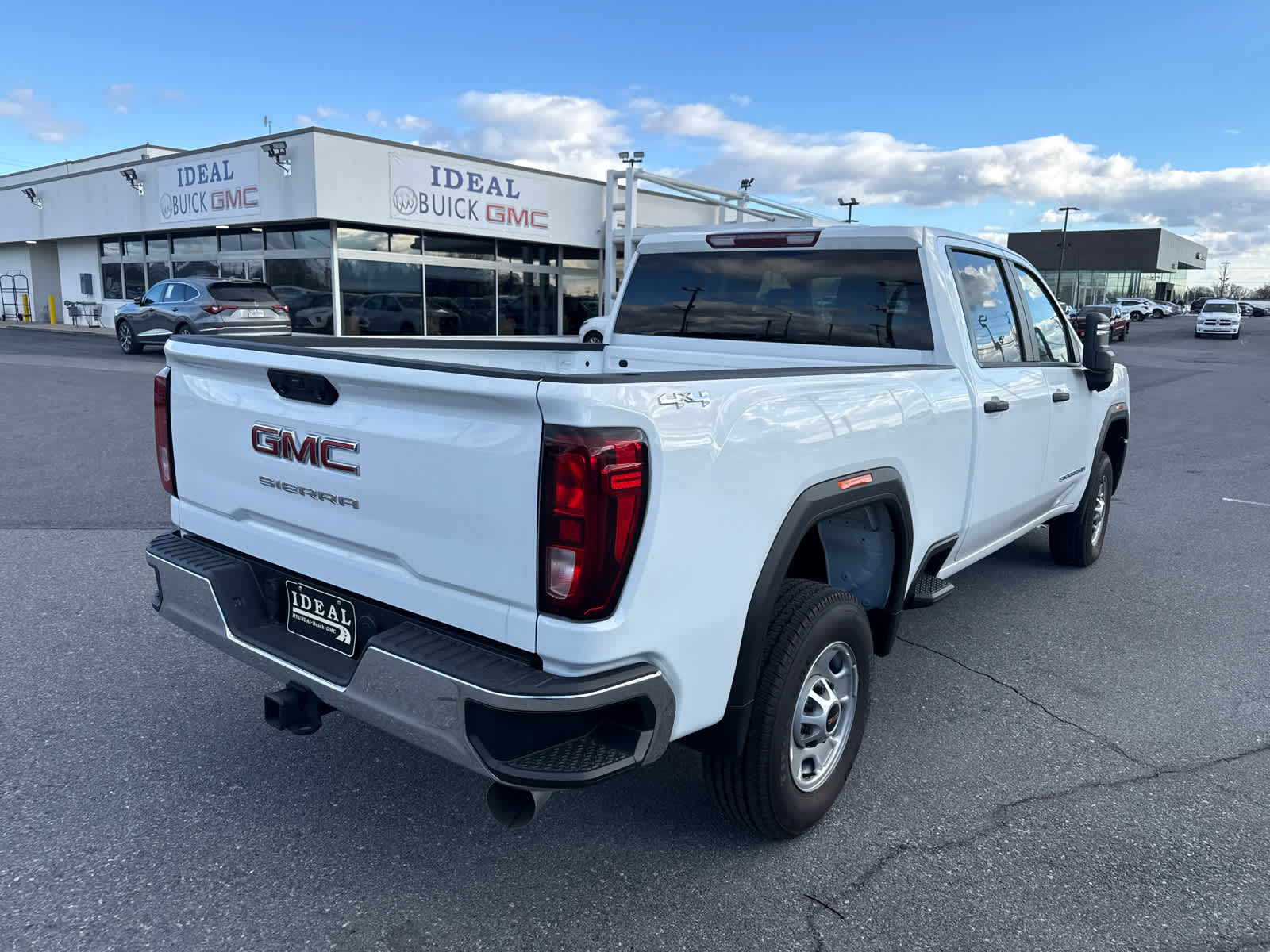 2024 GMC Sierra 2500 HD Pro