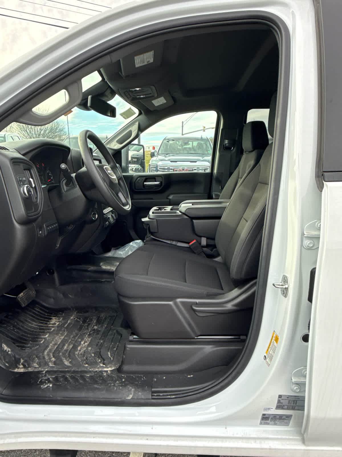 2025 GMC Sierra 2500 HD Pro