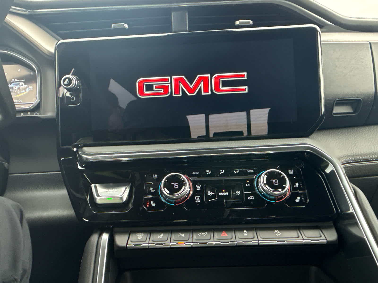 2025 GMC Sierra 2500 HD Denali