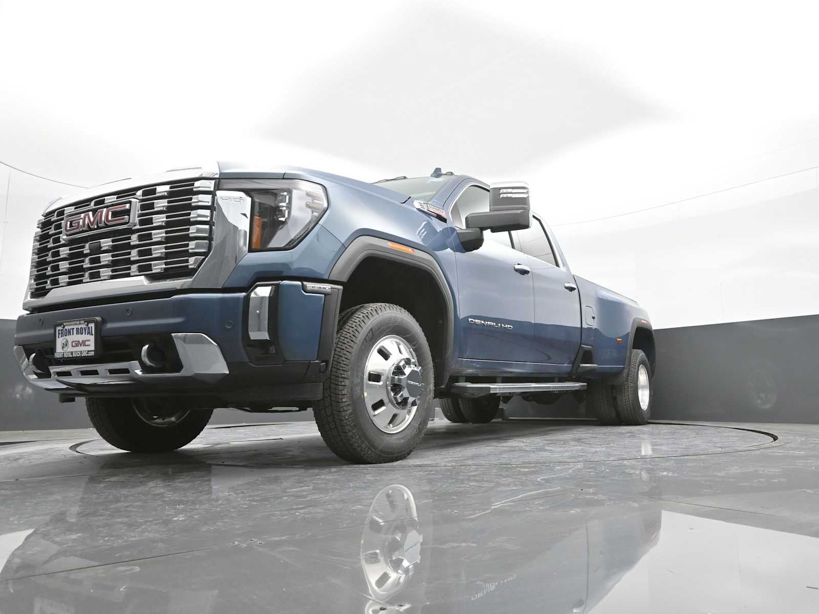 2026 GMC Sierra 3500 HD Denali DRW