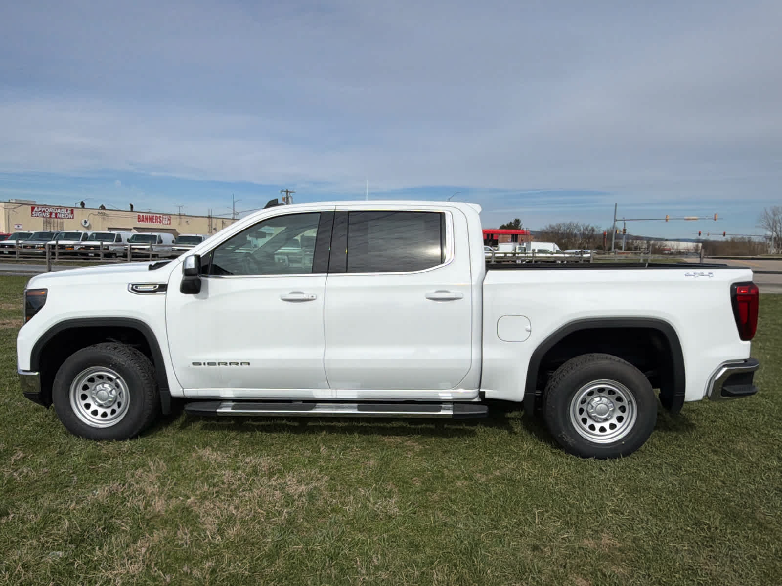 2026 GMC Sierra 1500 SLE