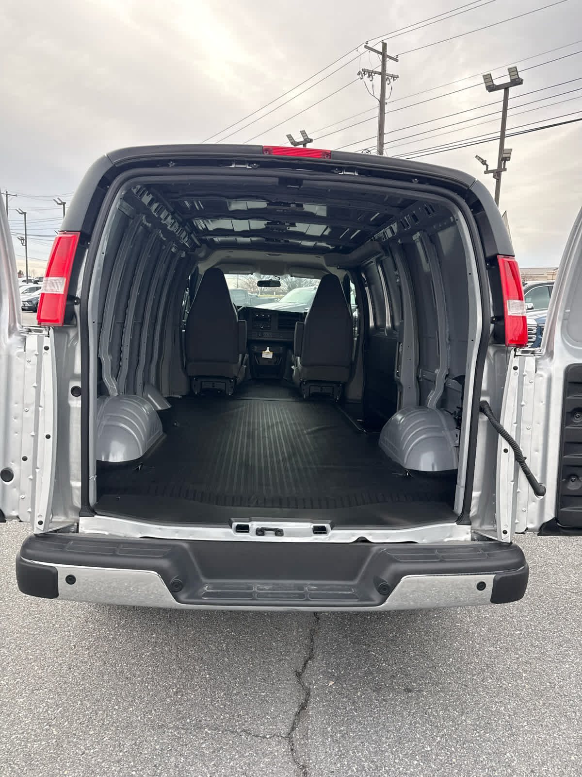 2025 GMC Savana Cargo 2500 Work Van