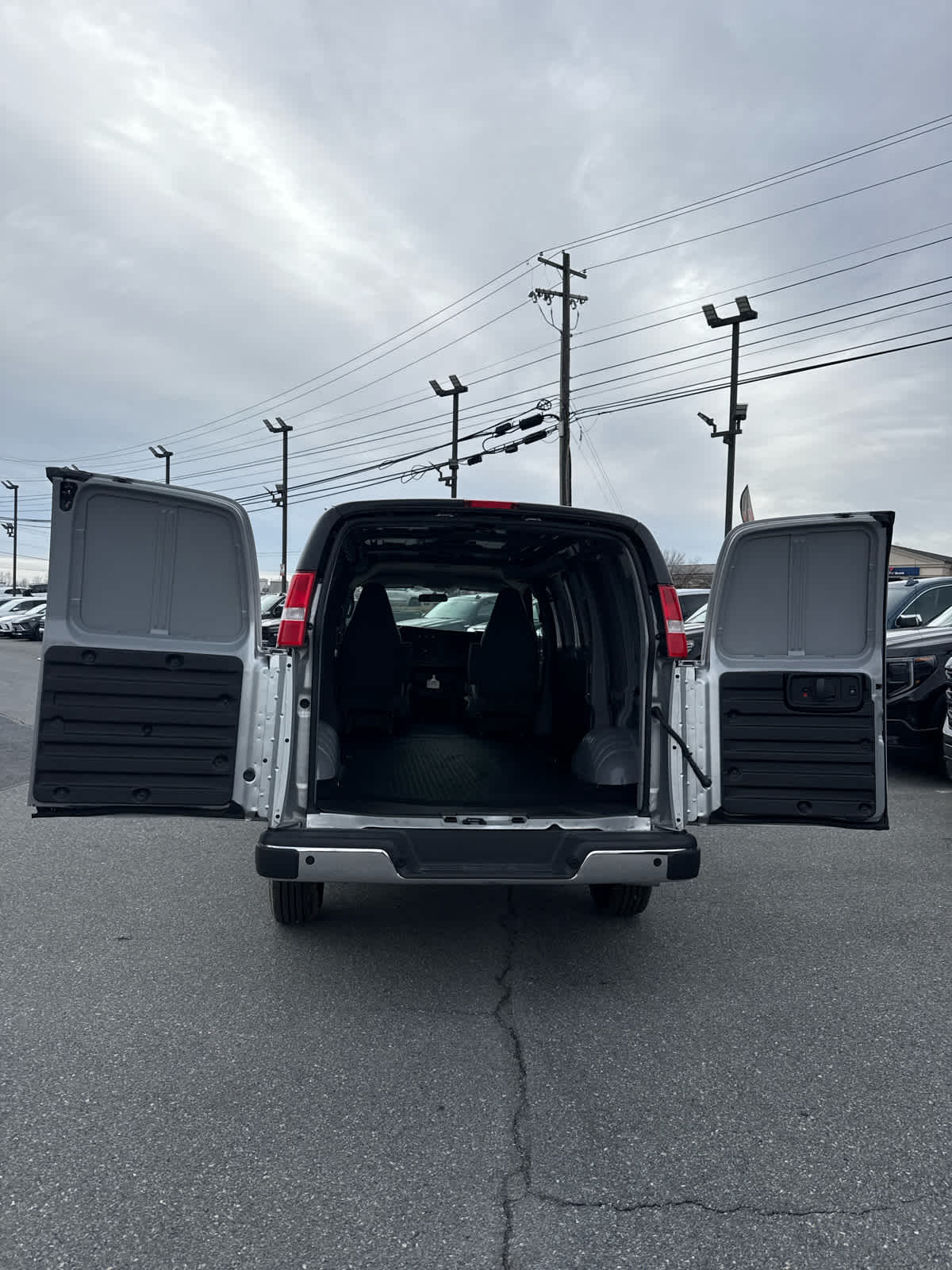 2025 GMC Savana Cargo 2500 Work Van