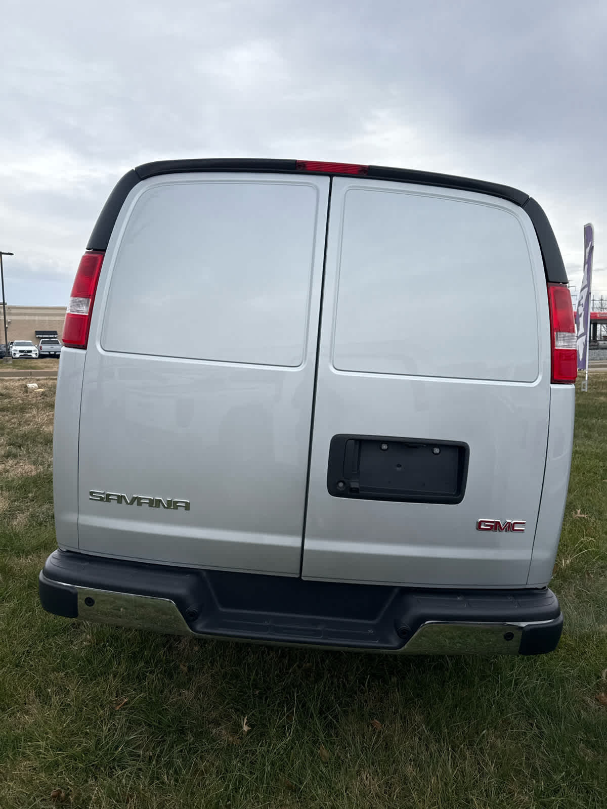 2025 GMC Savana Cargo 2500 Work Van