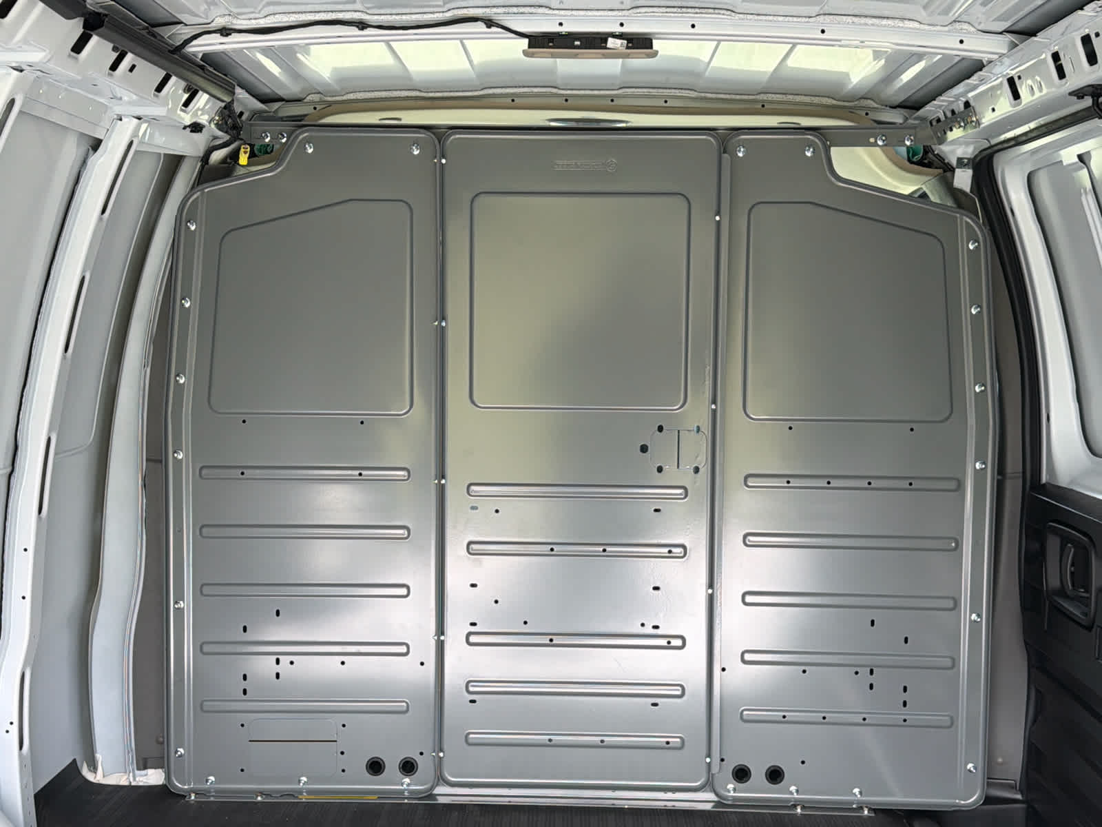 2025 GMC Savana Cargo Work Van