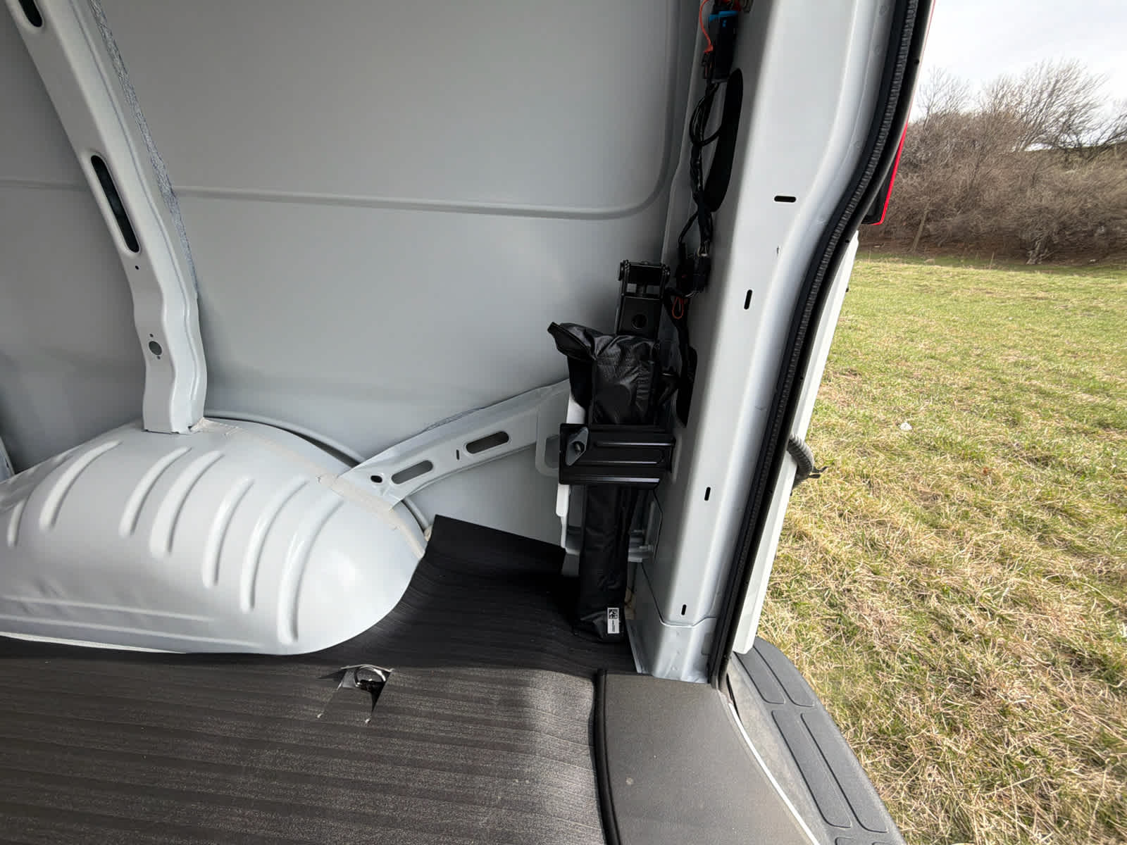 2025 GMC Savana Cargo Work Van