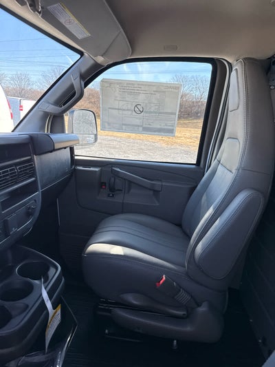 2025 GMC Savana Cargo 2500 Work Van