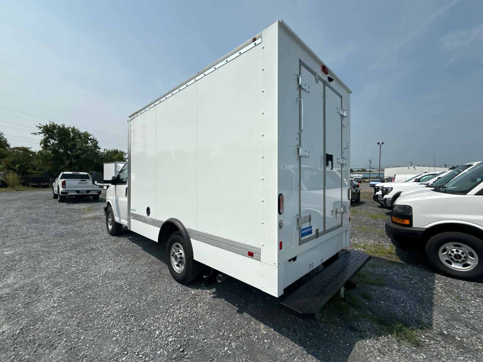 2025 GMC Savana Cutaway 3500 1WT