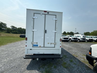 2025 GMC Savana Cutaway 3500 1WT