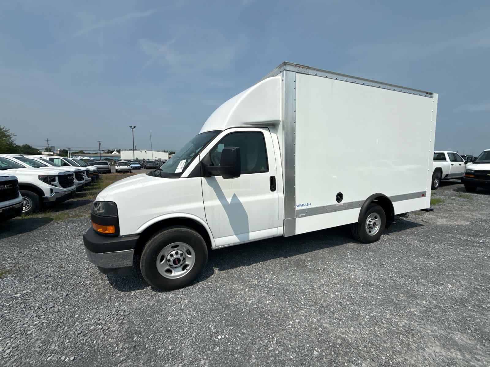 2025 GMC Savana Cutaway 3500 1WT