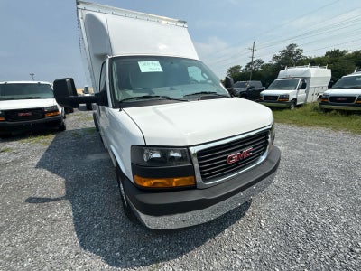 2025 GMC Savana Cutaway 3500 1WT