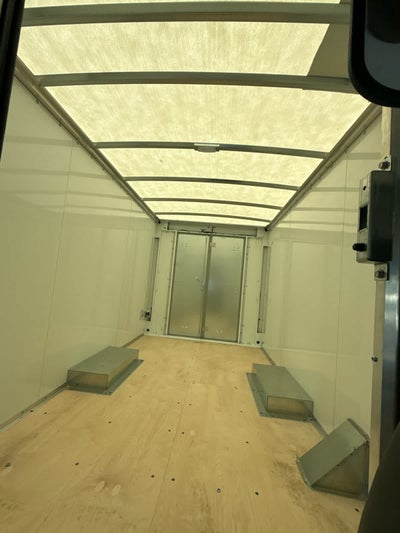 2025 GMC Savana Cutaway 3500 1WT