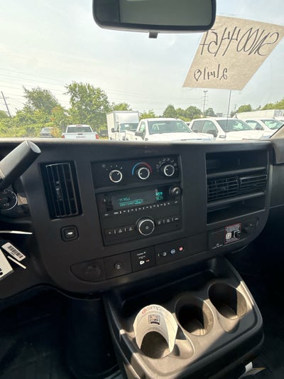 2025 GMC Savana Cutaway 3500 1WT