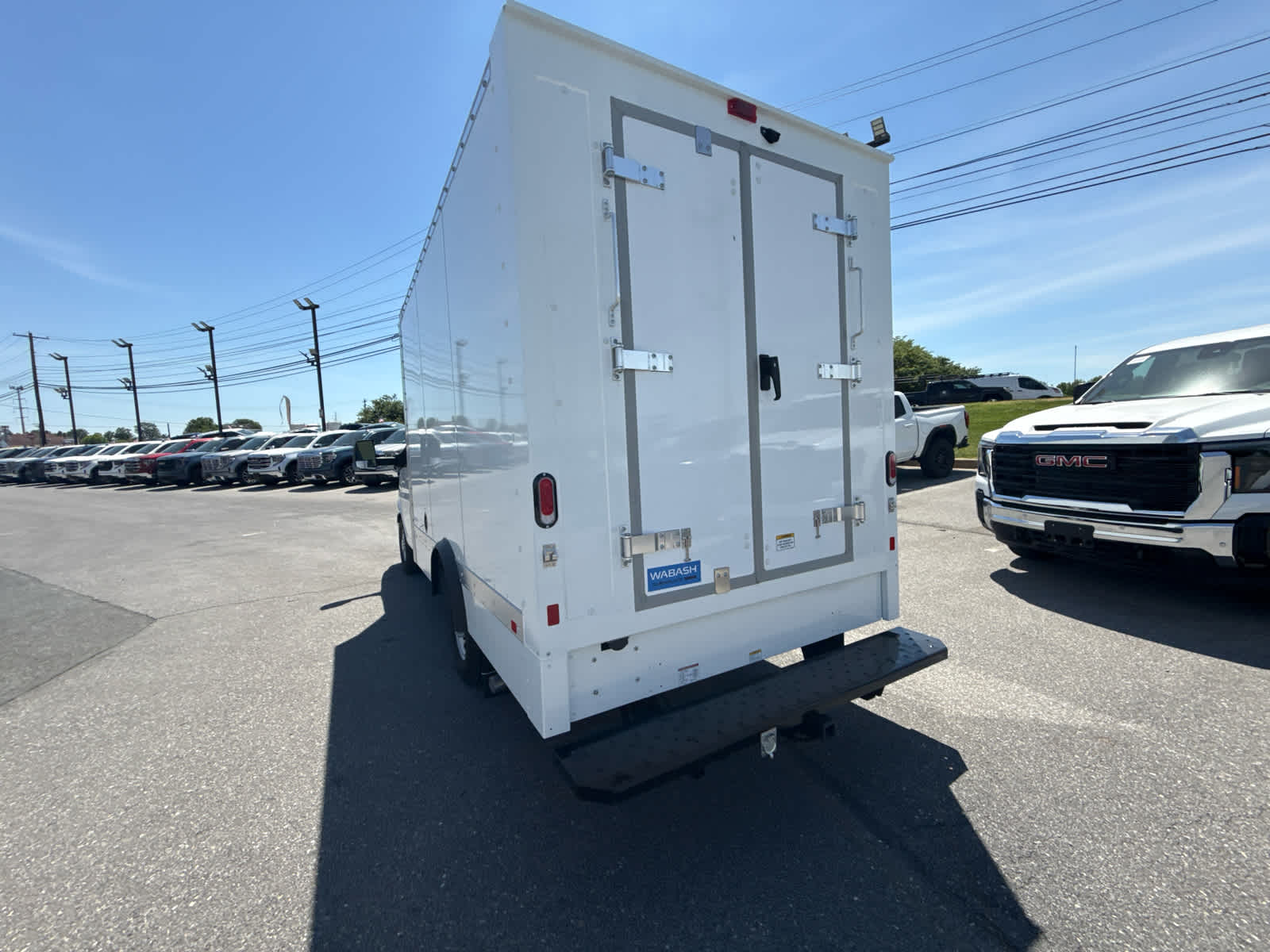 2025 GMC Savana Cutaway 3500 1WT