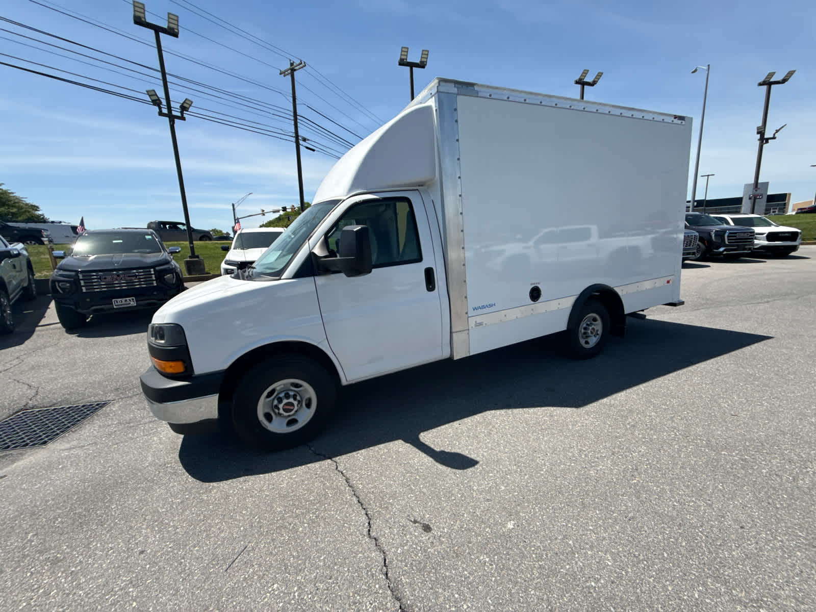 2025 GMC Savana Cutaway 3500 1WT