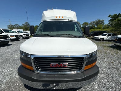 2025 GMC Savana Cutaway 3500 1WT