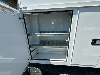 2025 GMC Savana Cutaway 3500 1WT