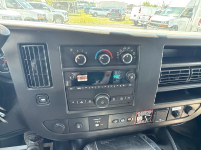 2025 GMC Savana Cutaway 3500 1WT