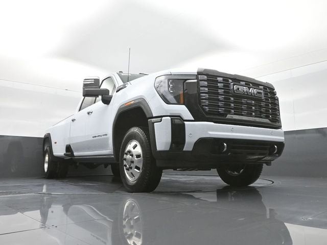 2026 GMC Sierra 3500 HD Denali Ultimate DRW
