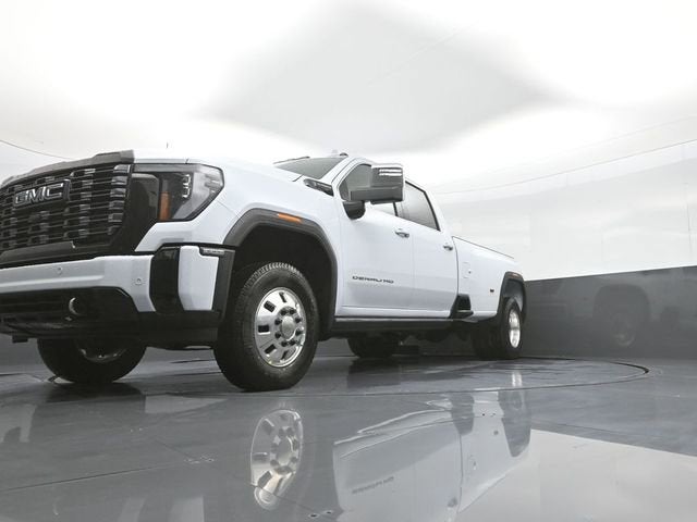 2026 GMC Sierra 3500 HD Denali Ultimate DRW