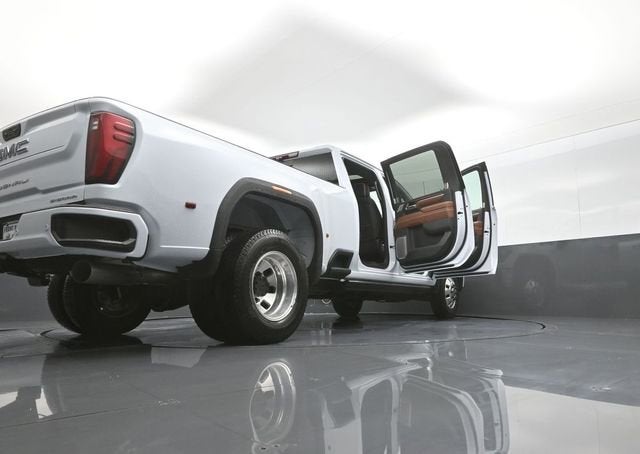 2026 GMC Sierra 3500 HD Denali Ultimate DRW