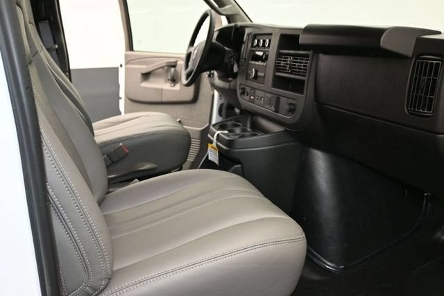 2025 GMC Savana Cargo Work Van