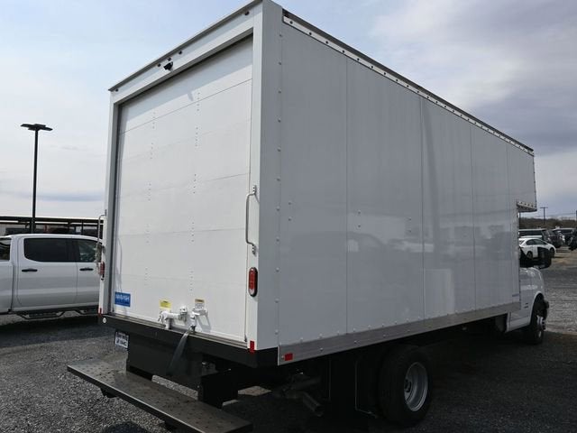 2024 GMC Savana Cutaway 4500 2WT