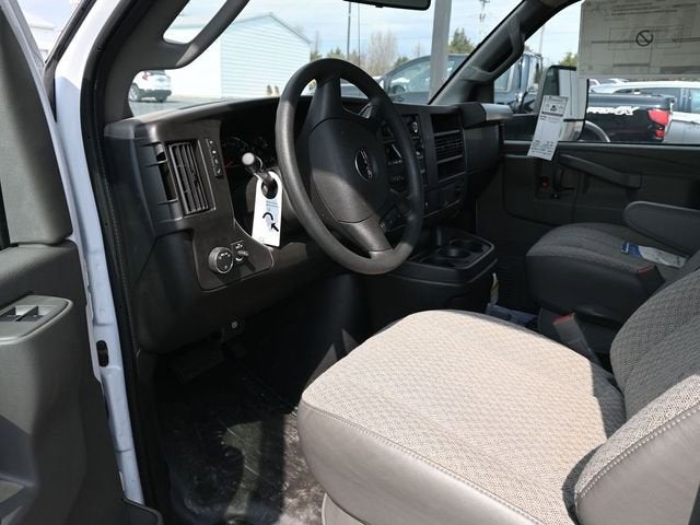 2024 GMC Savana Cutaway 4500 2WT